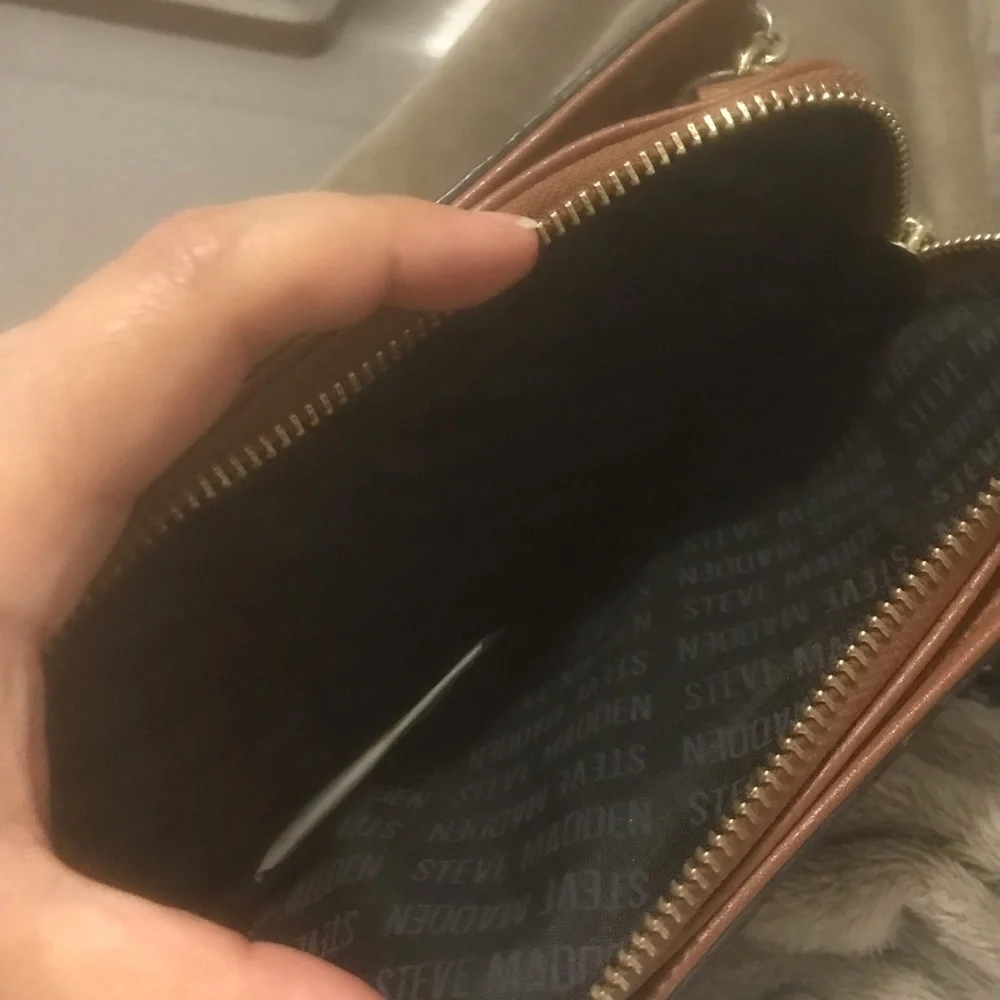 Steve Madden cork purse, NWOT, $39 - Picture 5 of 11
